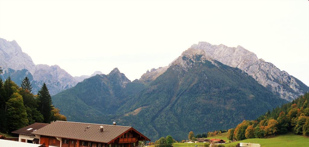 Fronwieshaeusl Gschossmann Herbert Ramsau bei Berchtesgaden Buitenkant foto